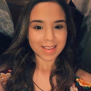 Meet your Posher, Alejandra